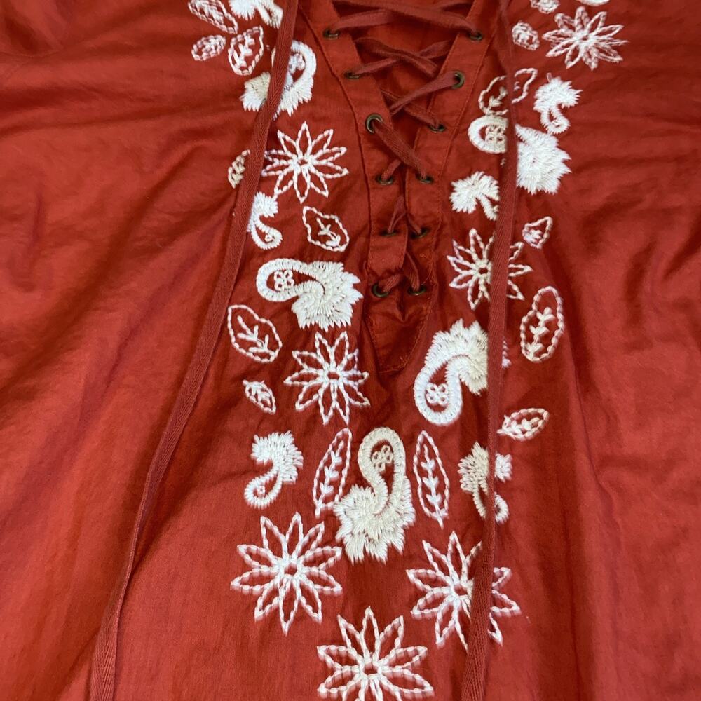 Old Navy Terracotta Floral Embroidered Peasant Top Lace Up V-Neck Large - Picture 7 of 8